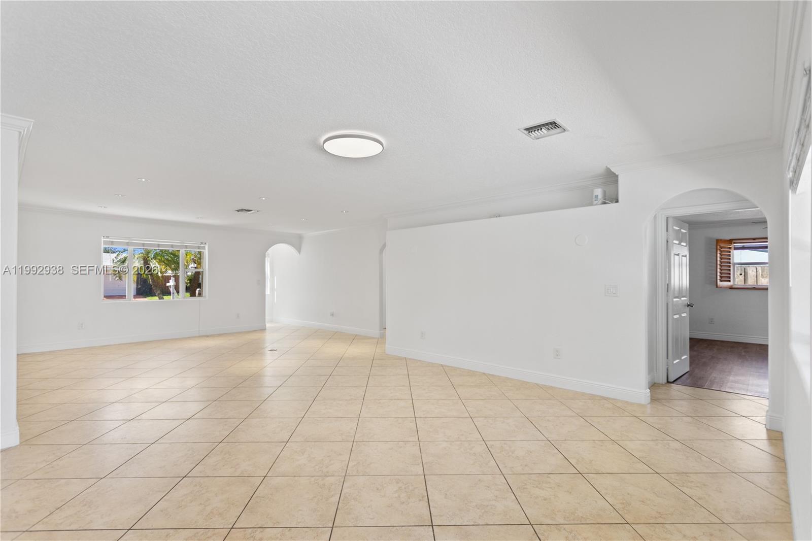 HOLLYWOOD CENTER AMEN PLA - Residential