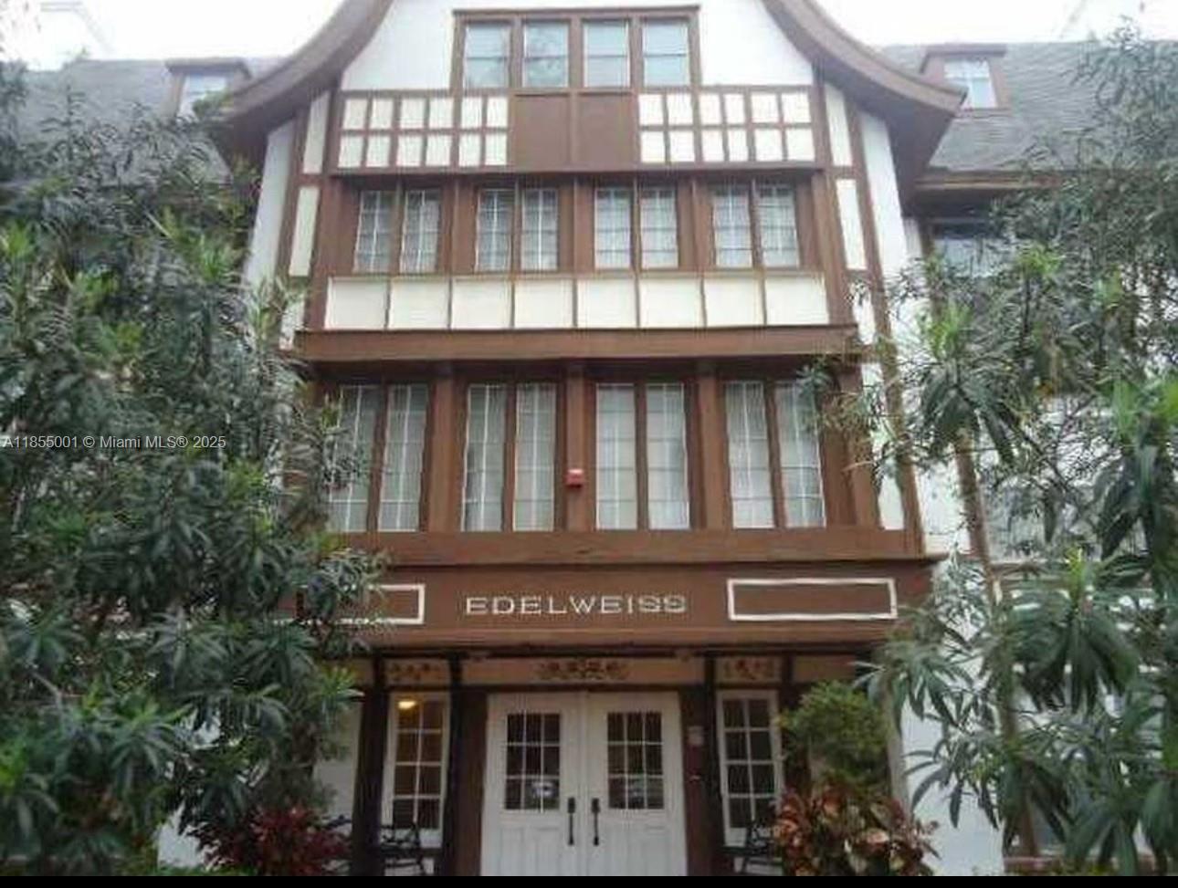 AMAZING 1 BED/1 BATH.Nice and bright. Amazing water view from balcony and master bedroom. Carpet floors.Internet and TV cable are included. Community offers lots of amenities ..tennis, barbecue are, laundry facilities, out & indoor pool, spa, gym, library & business center at club house. Tea Shop and more at The unique European style complex in Florida. Rented/paying $1350.lease expired on January 2026.great for invest.