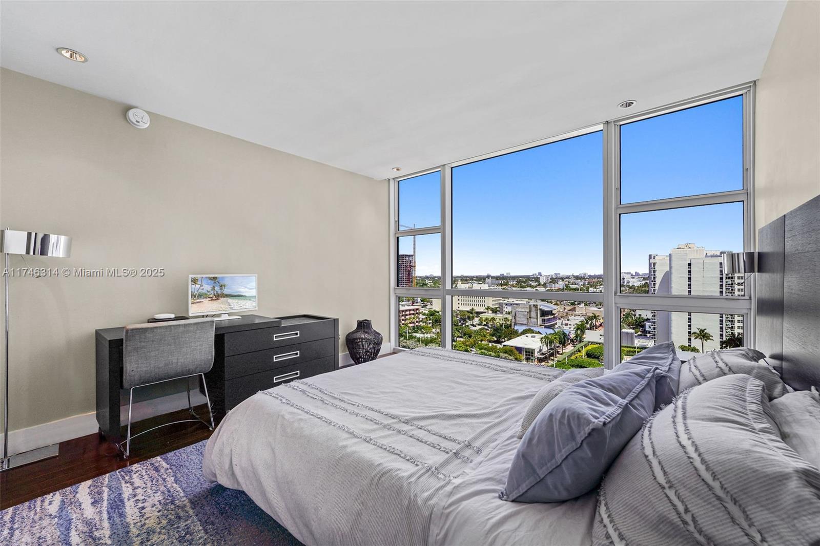 CENTRAL CARILLON BEACH CO - Residential