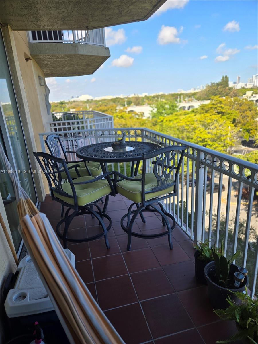 MARBELLA CONDO - Residential