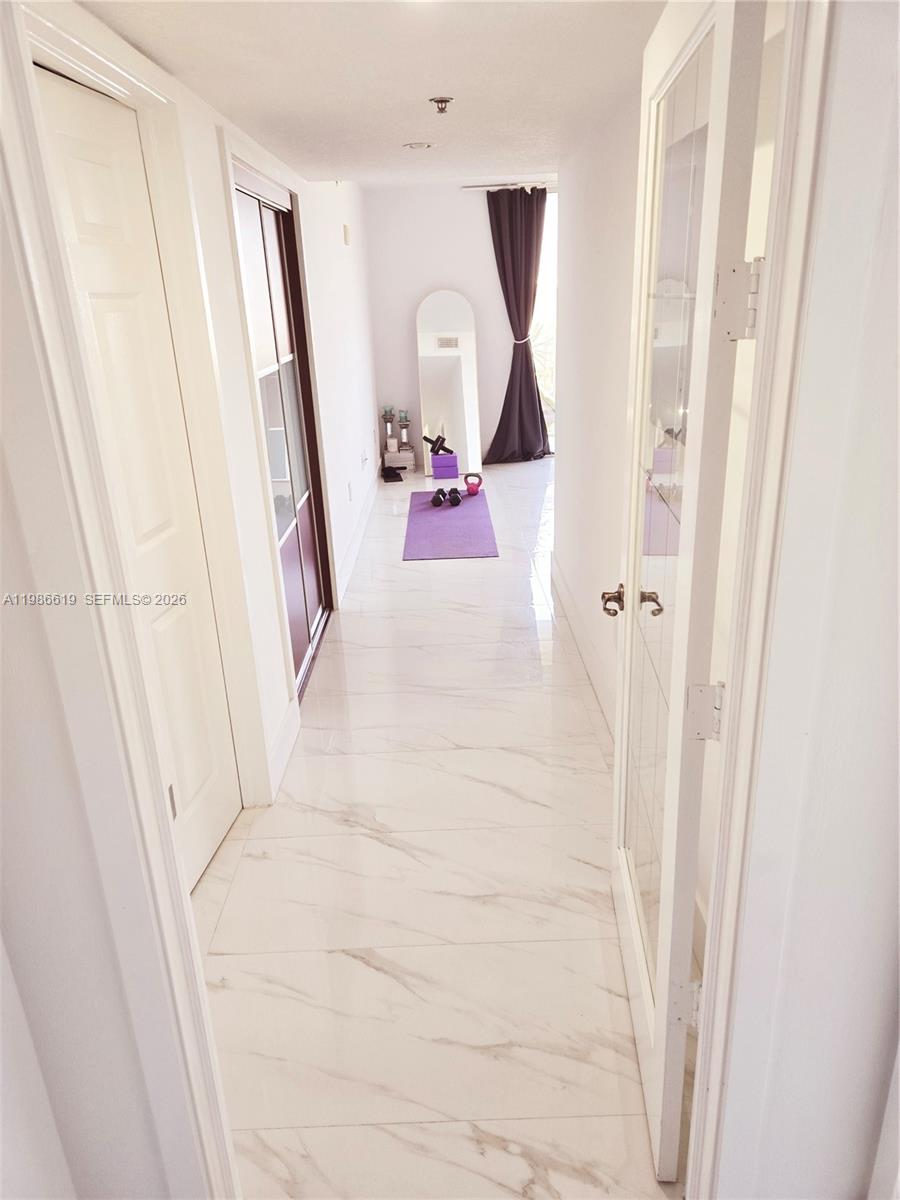 MARBELLA CONDO - Residential