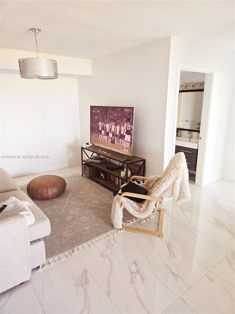 MARBELLA CONDO - Residential