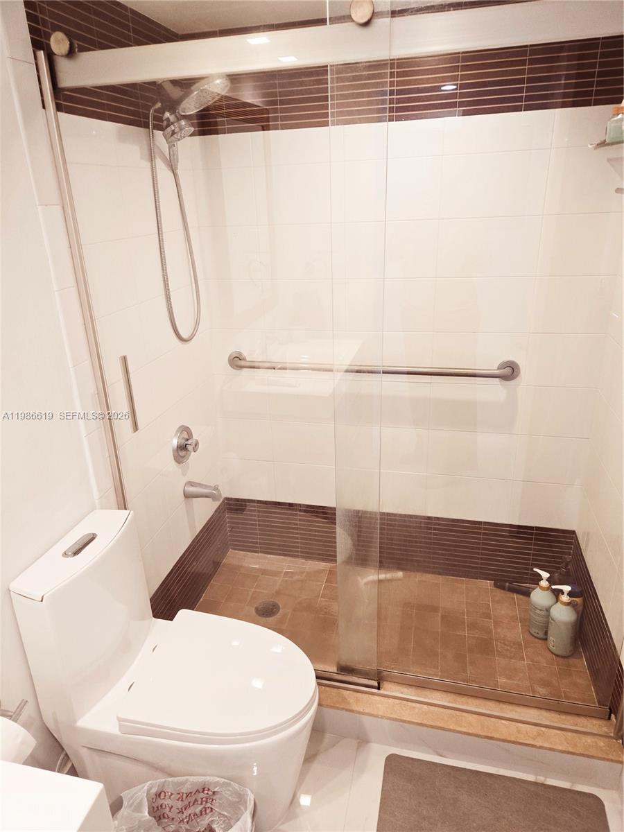 MARBELLA CONDO - Residential