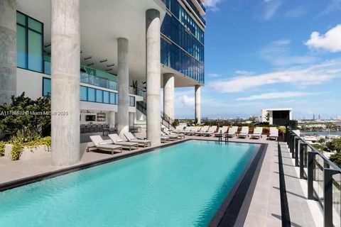 398 NE 5th St 1516 Miami FL 33132