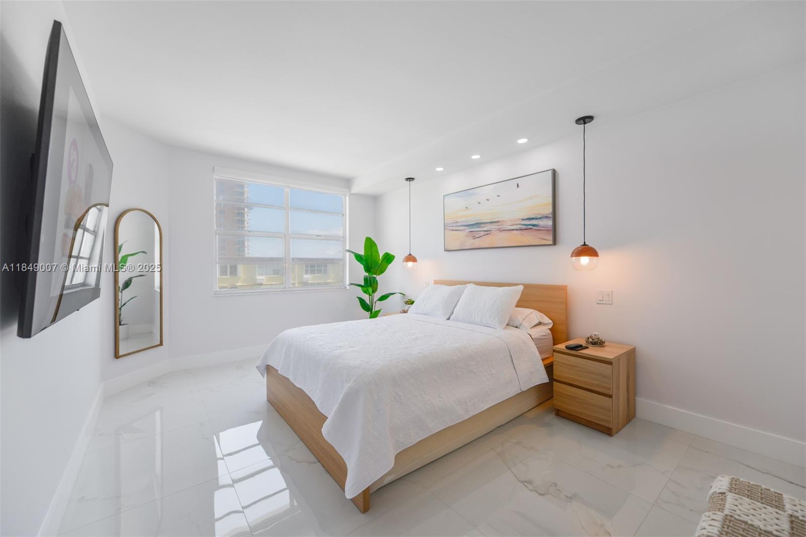 HEMISPHERES CONDO - Residential Lease