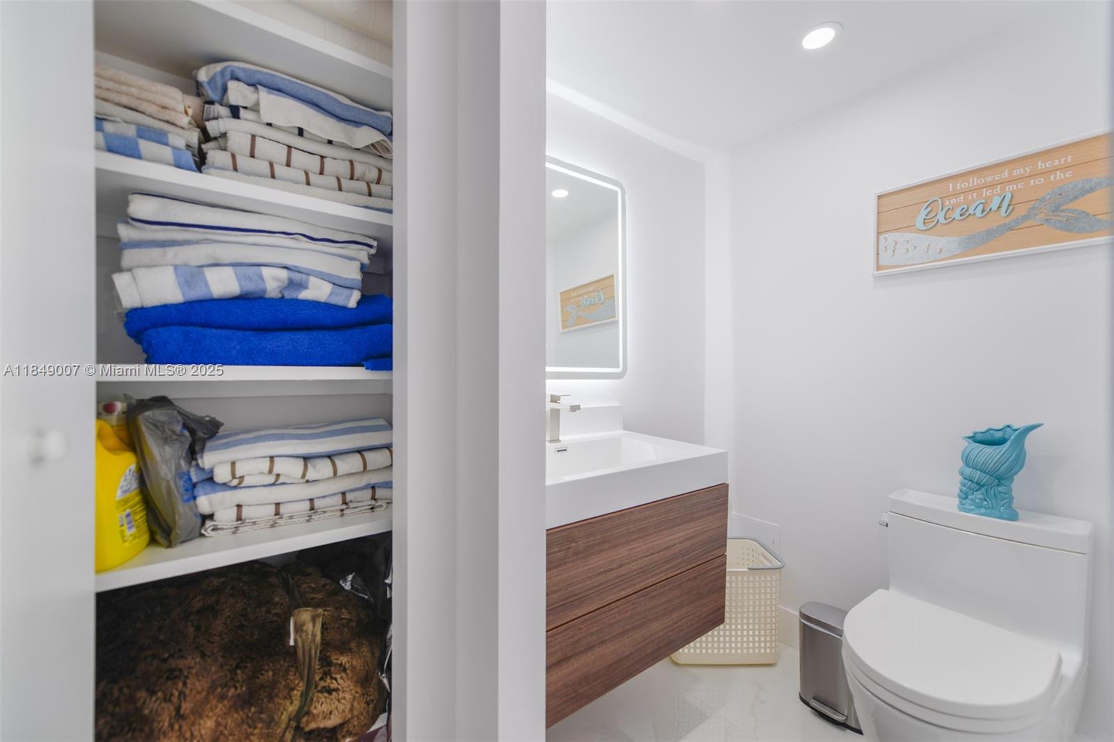 HEMISPHERES CONDO - Residential Lease