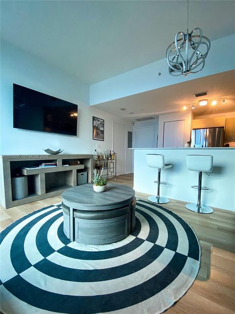 350 NE 24th St 712 Miami FL 33137