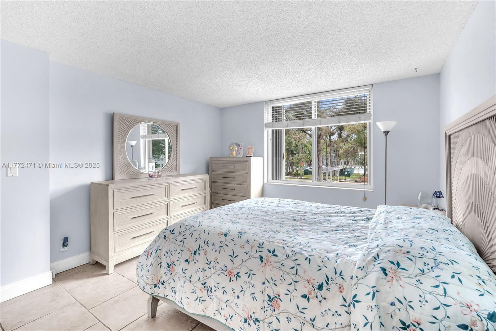 CYPRESS CHASE CONDO NO 3 - Residential