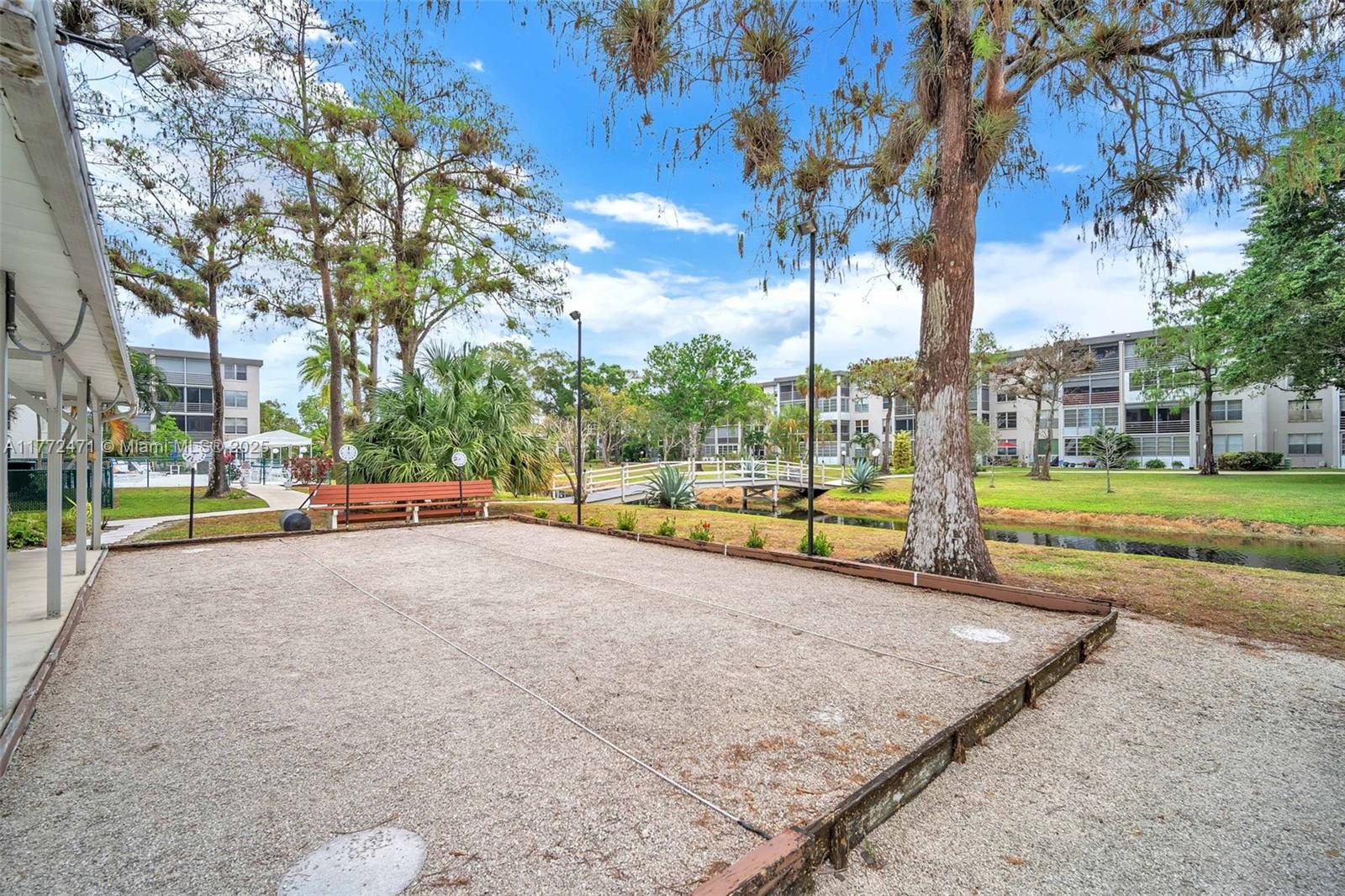 CYPRESS CHASE CONDO NO 3 - Residential