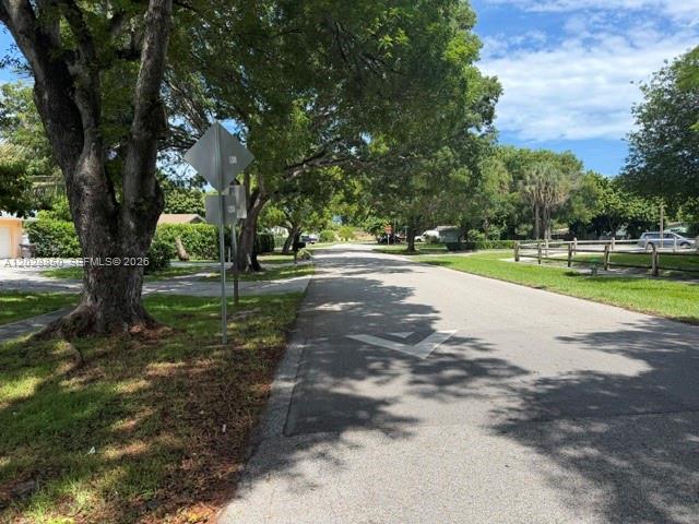 2015 Pinehurst Dr
