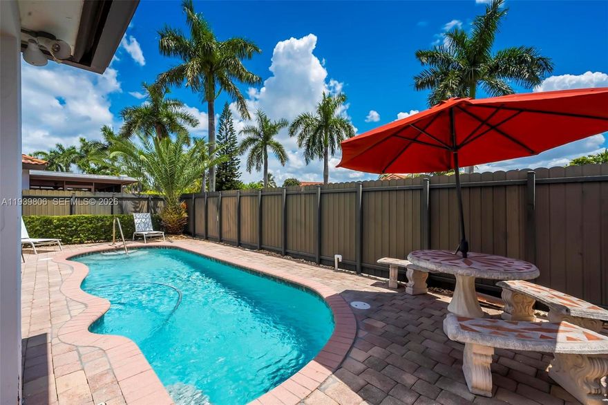 Live where everything happens without sacrificing tranquility. Beautiful 3-bedroom home located in one of the most privileged areas of downtown Miami, with quick access to the Turnpike expressway, minutes from major shopping centers and the renowned Dolphin Mall. This property combines comfort and efficiency: it has a cozy pool ideal for family enjoyment, solar panels that allow you to save significantly on electricity, and warm spaces that invite you to feel at home from the moment you walk in. Perfect for those looking for a strategic location, a beautiful and functional home, and a comfortable lifestyle in the heart of the city. An opportunity that doesn't come along every day.