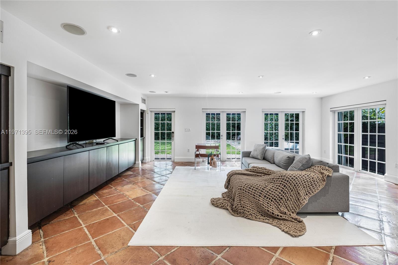 South Coconut Grove - Residential Lease