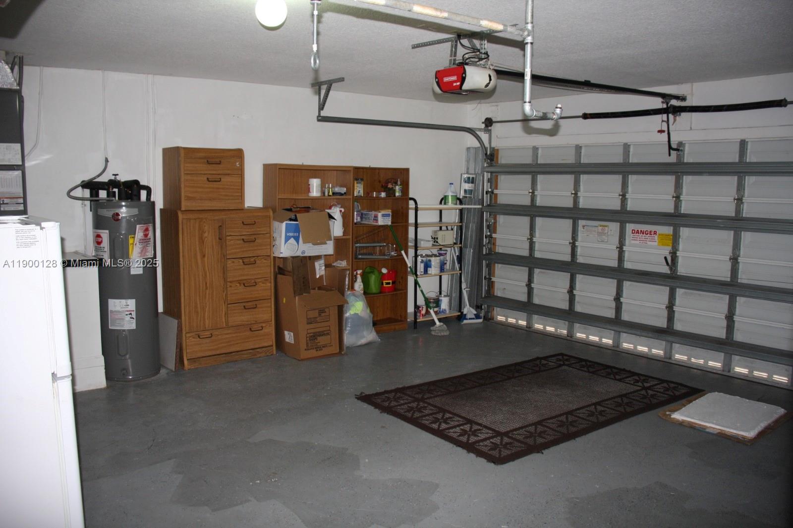 SECTOR 2-PARCELS 12 13 14 - Residential Lease