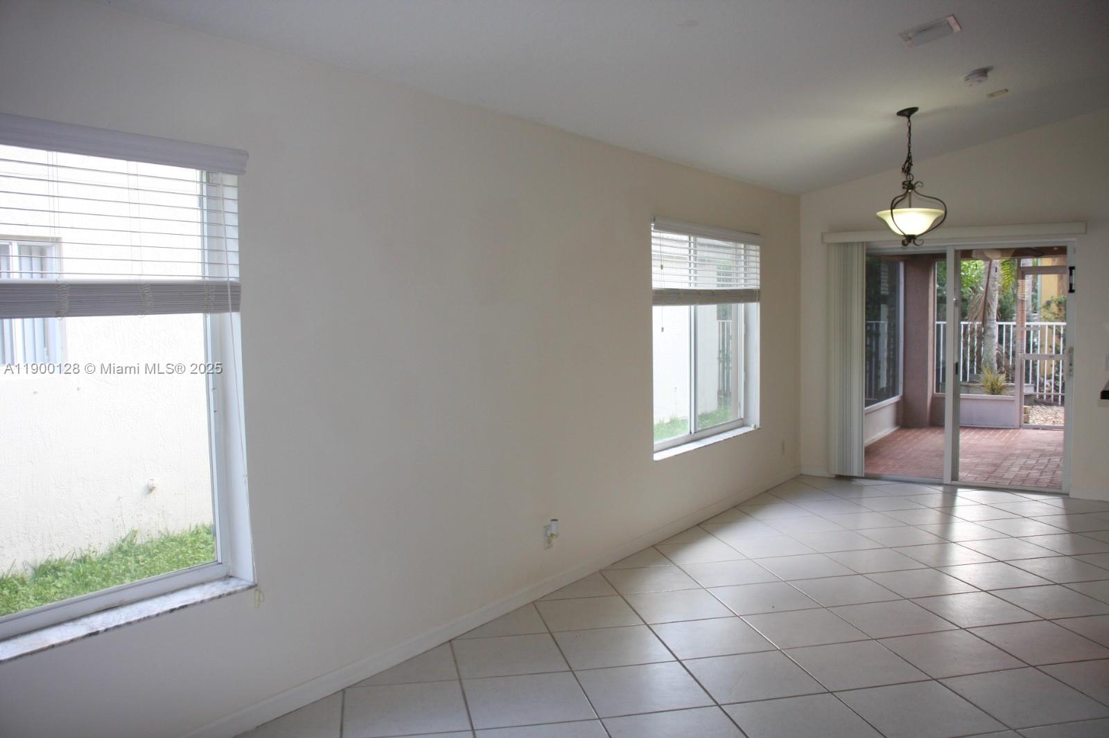 SECTOR 2-PARCELS 12 13 14 - Residential Lease