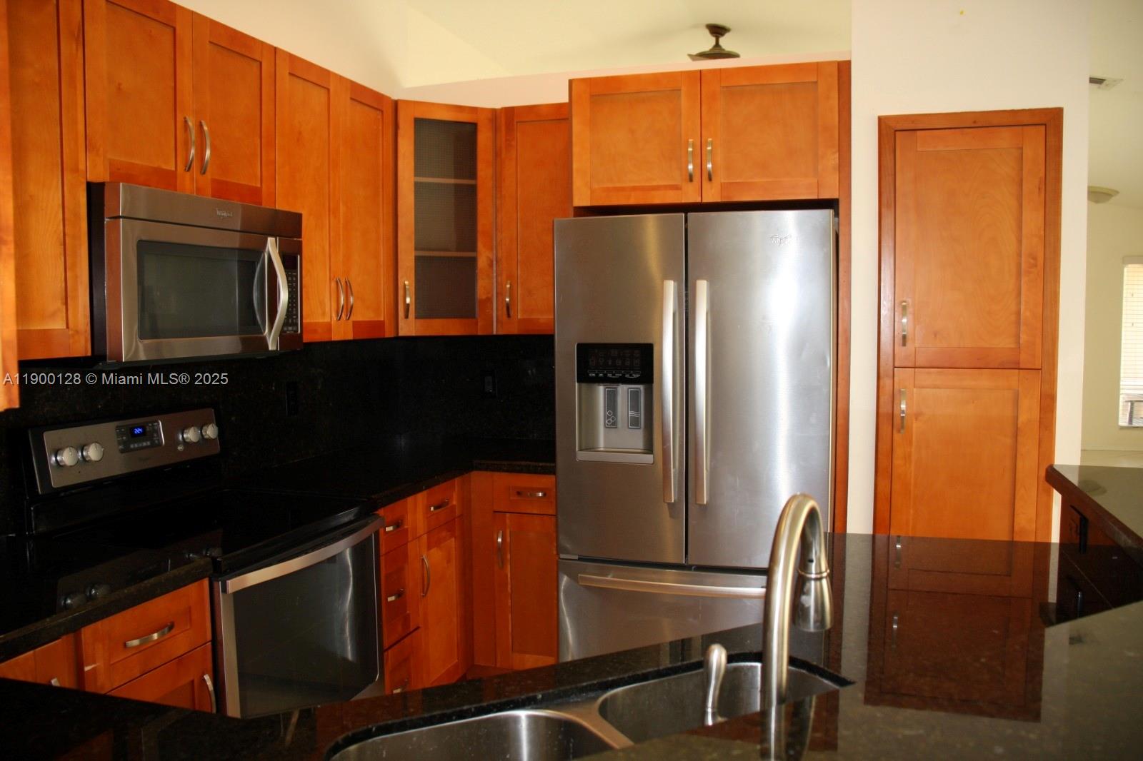 SECTOR 2-PARCELS 12 13 14 - Residential Lease