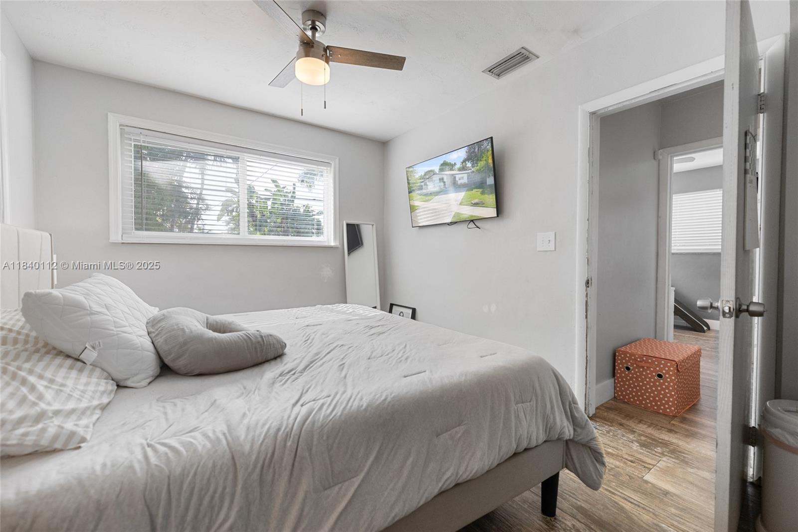 PINE TREE MANOR SEC 4 - Residential