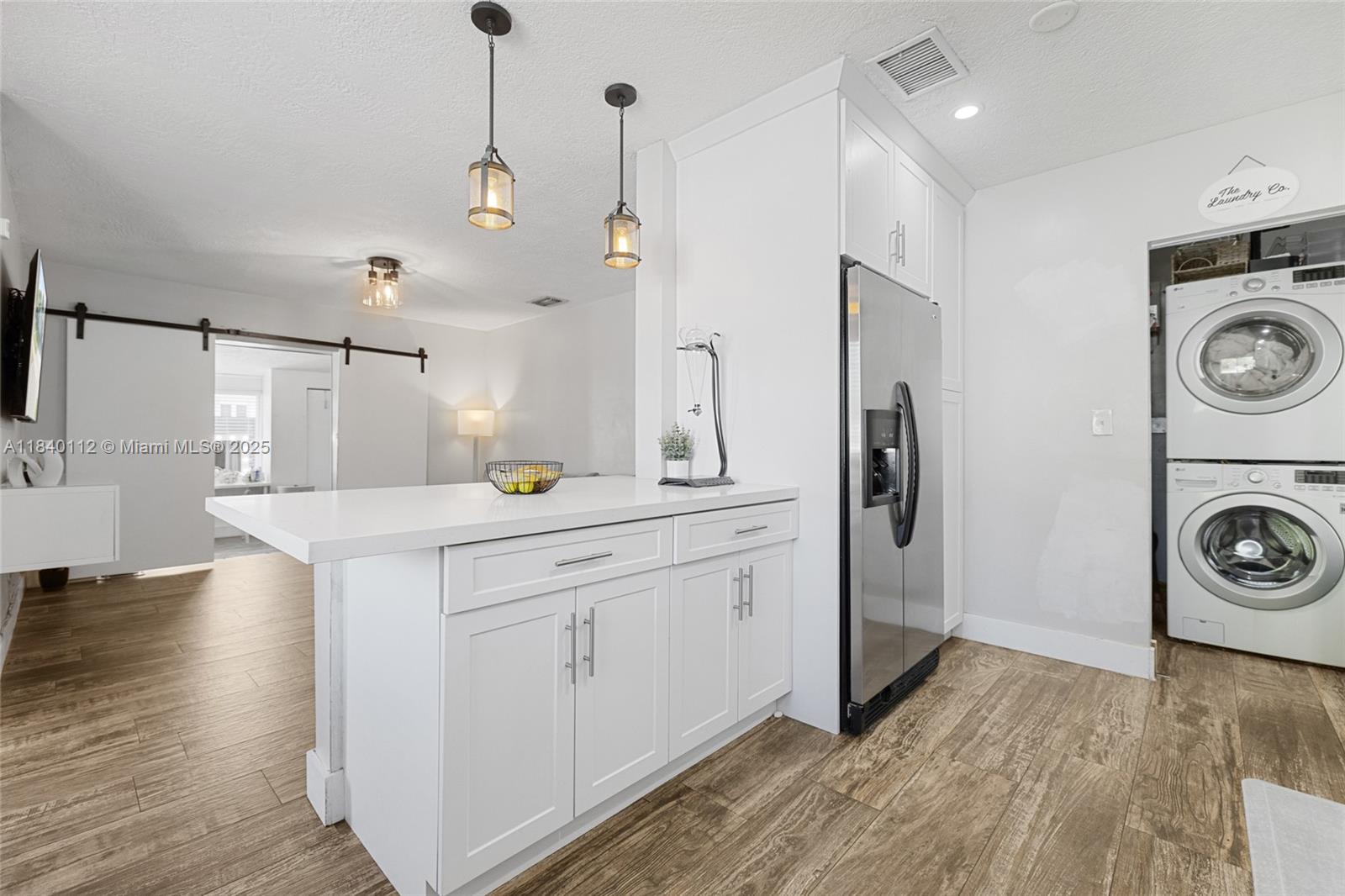 PINE TREE MANOR SEC 4 - Residential