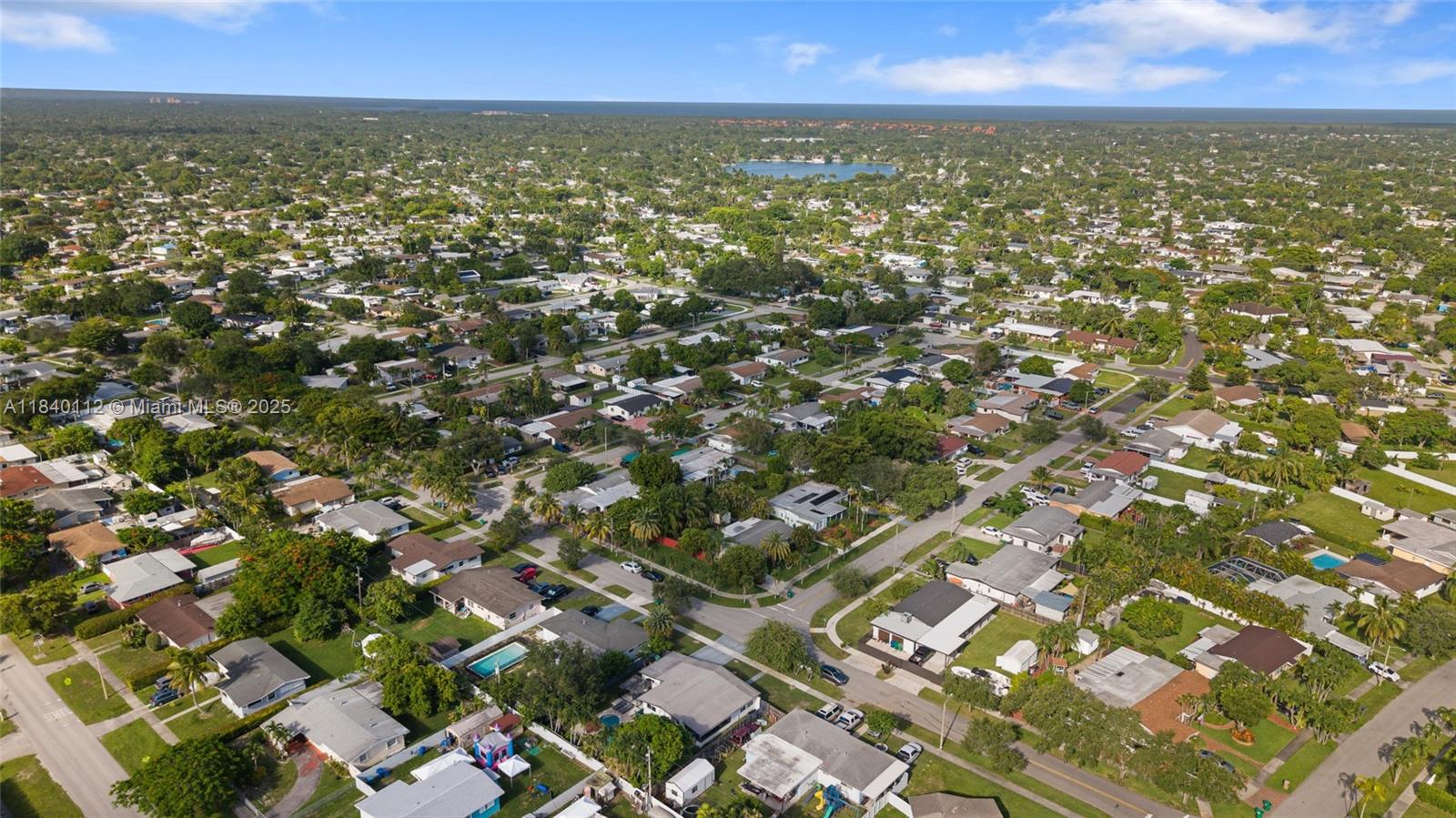 PINE TREE MANOR SEC 4 - Residential