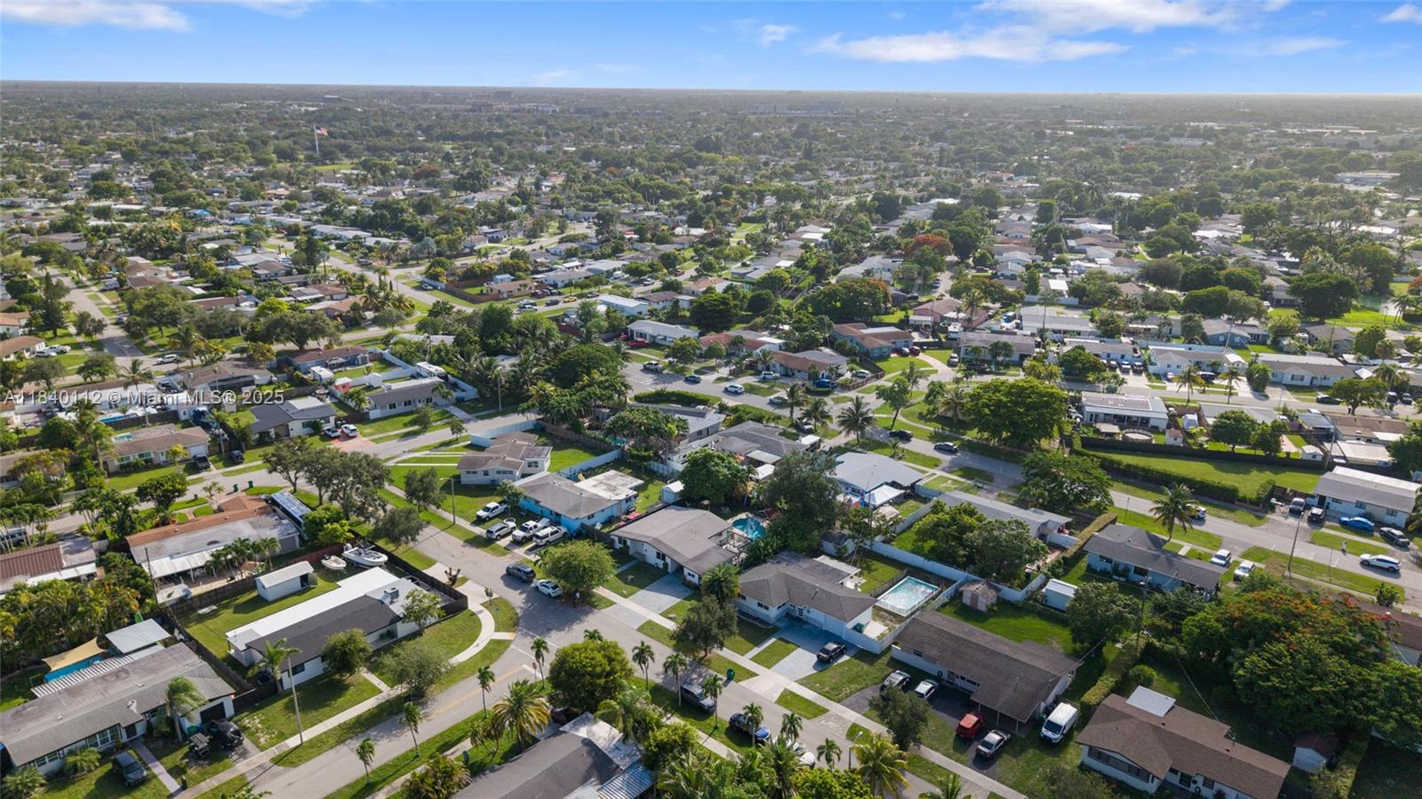 PINE TREE MANOR SEC 4 - Residential