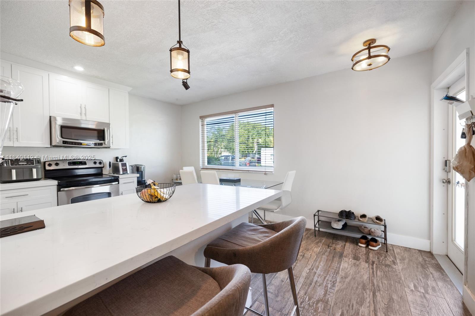 PINE TREE MANOR SEC 4 - Residential