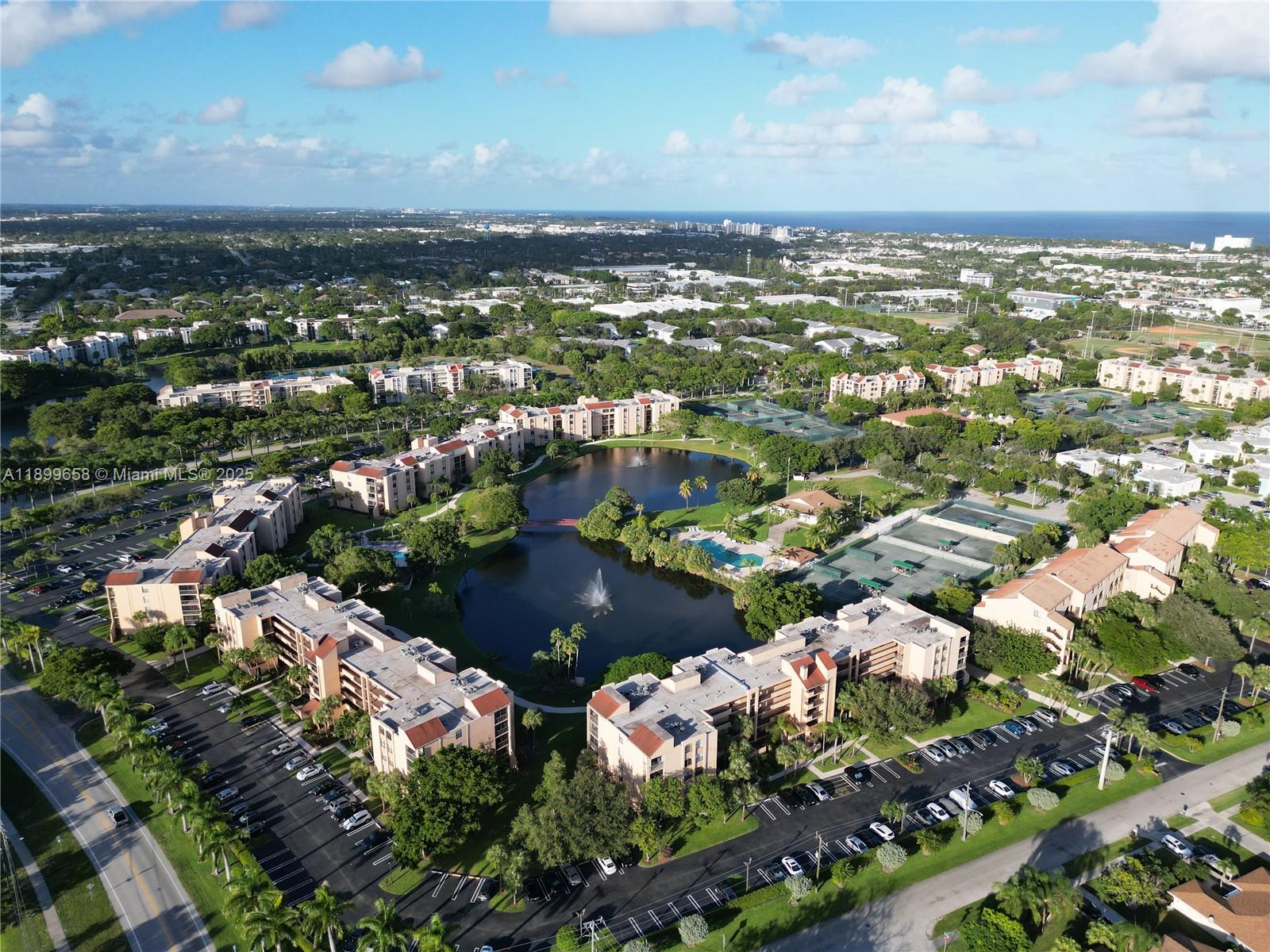 LAVERS DELRAY RACQUET CLU - Residential Lease