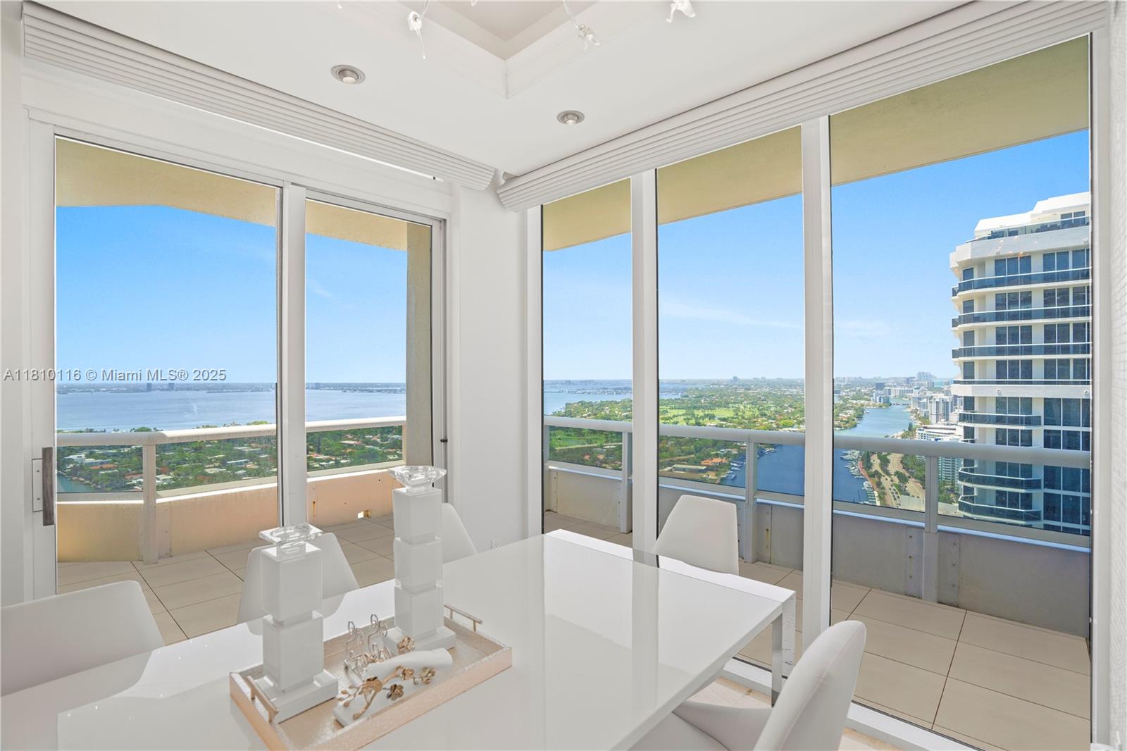 GREEN DIAMOND CONDO - Residential