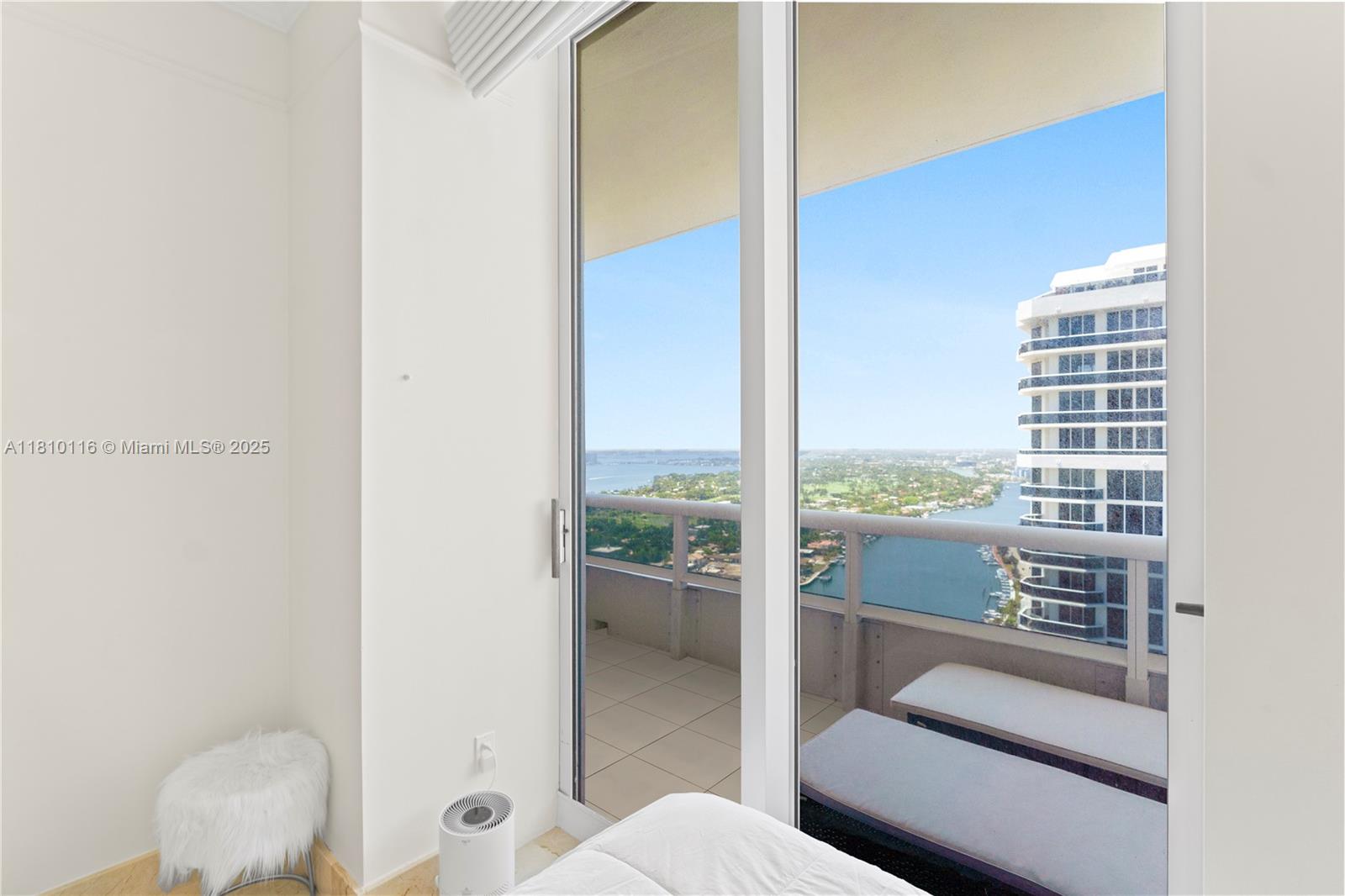 GREEN DIAMOND CONDO - Residential