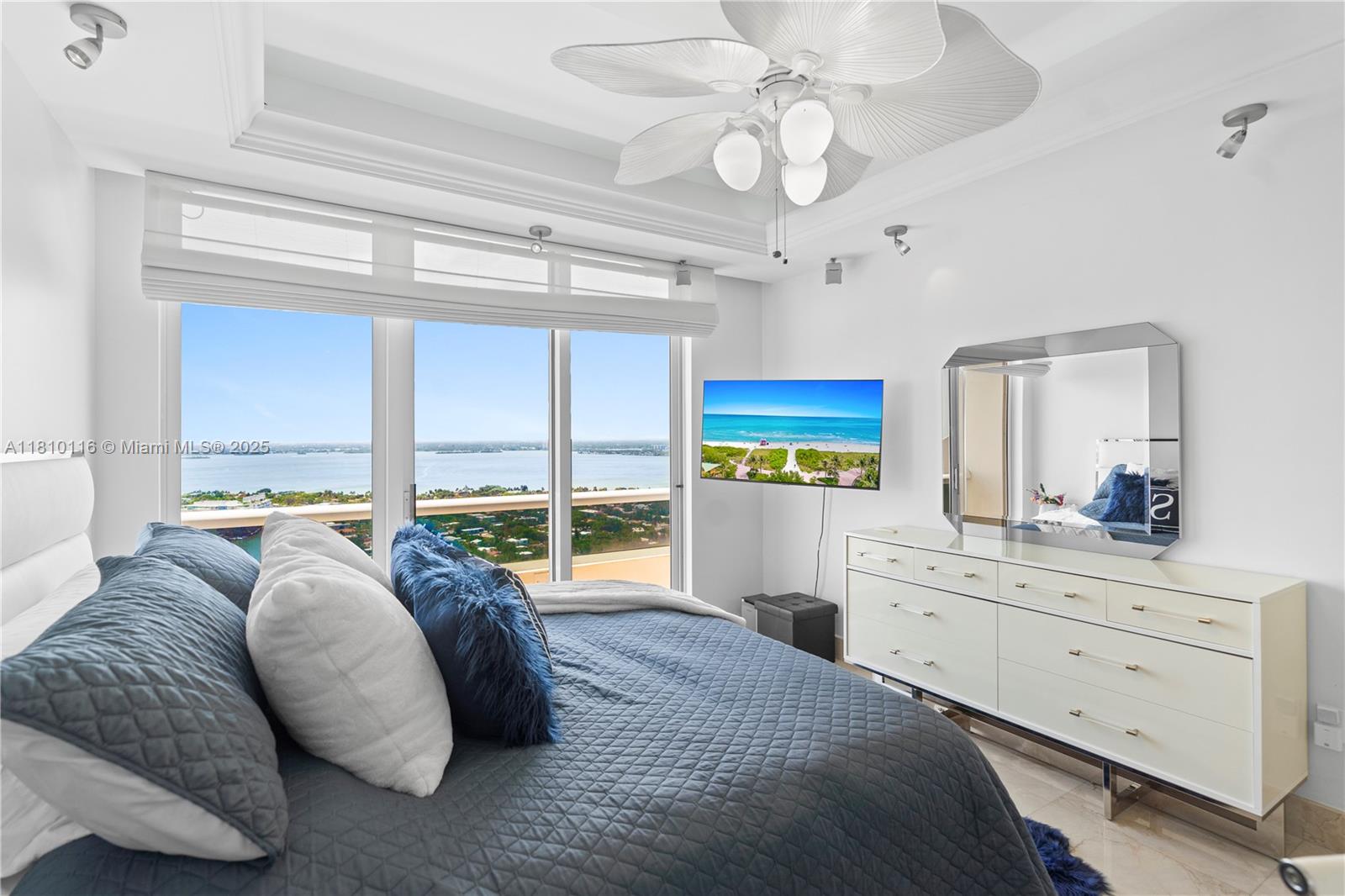 GREEN DIAMOND CONDO - Residential