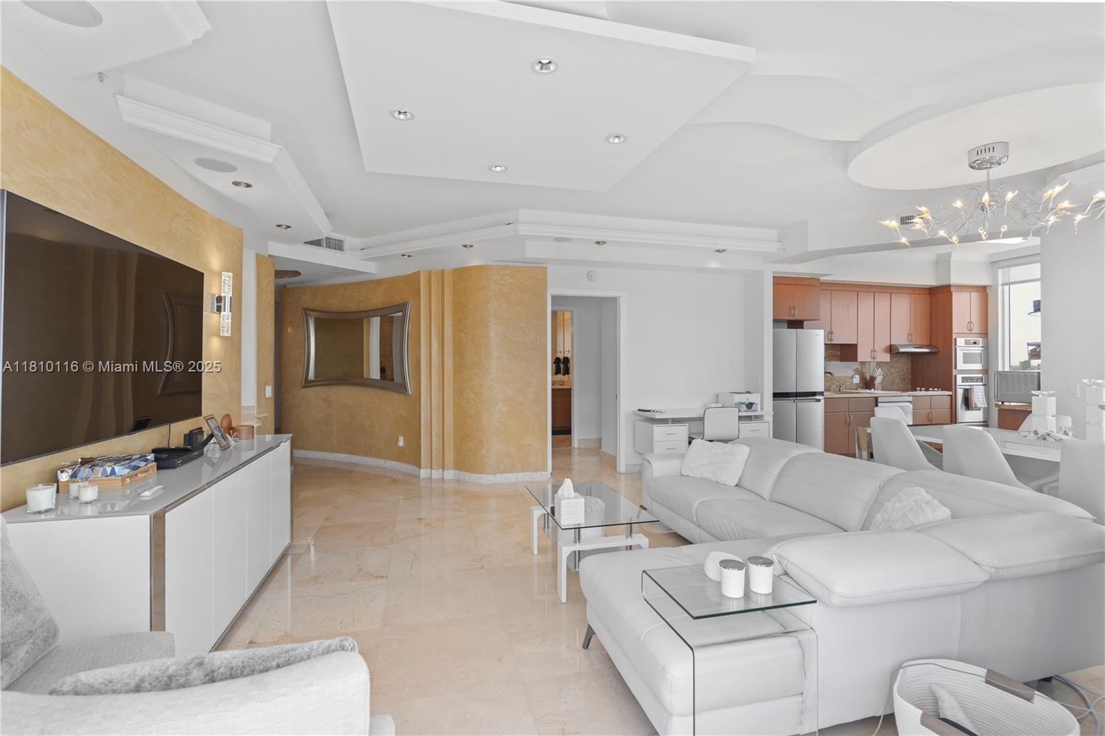 GREEN DIAMOND CONDO - Residential