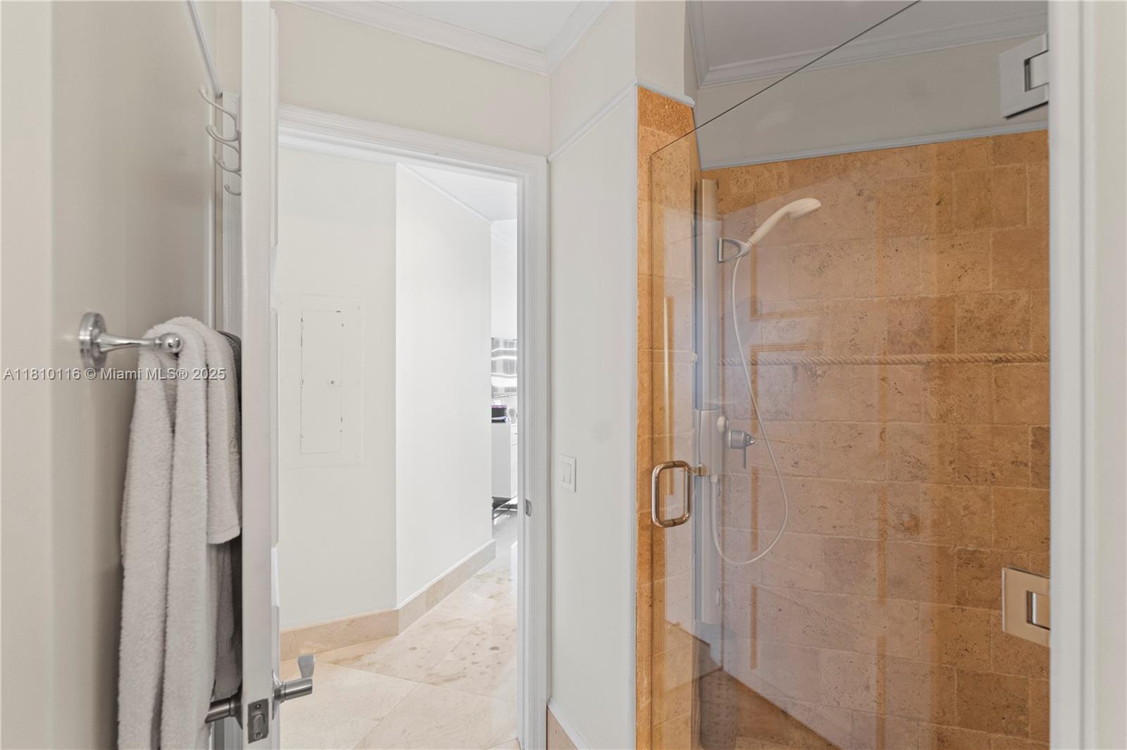 GREEN DIAMOND CONDO - Residential