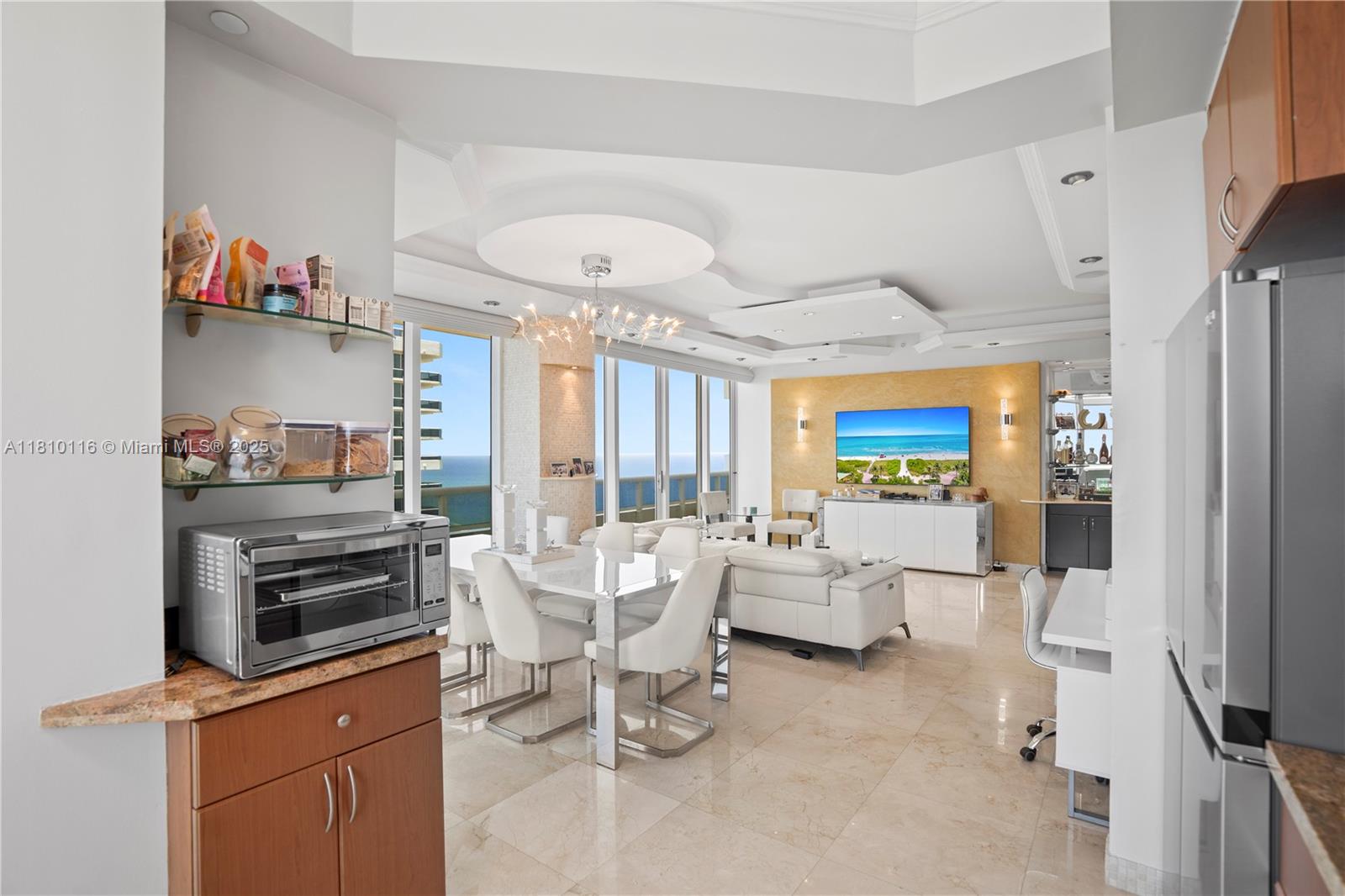 GREEN DIAMOND CONDO - Residential