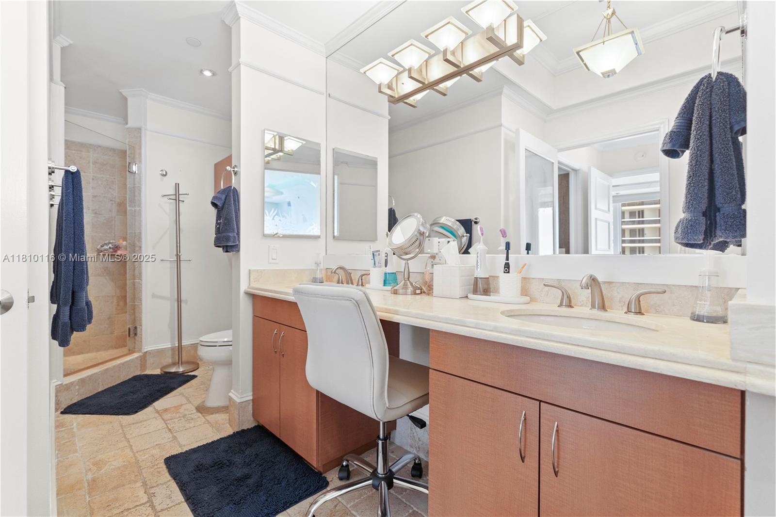 GREEN DIAMOND CONDO - Residential