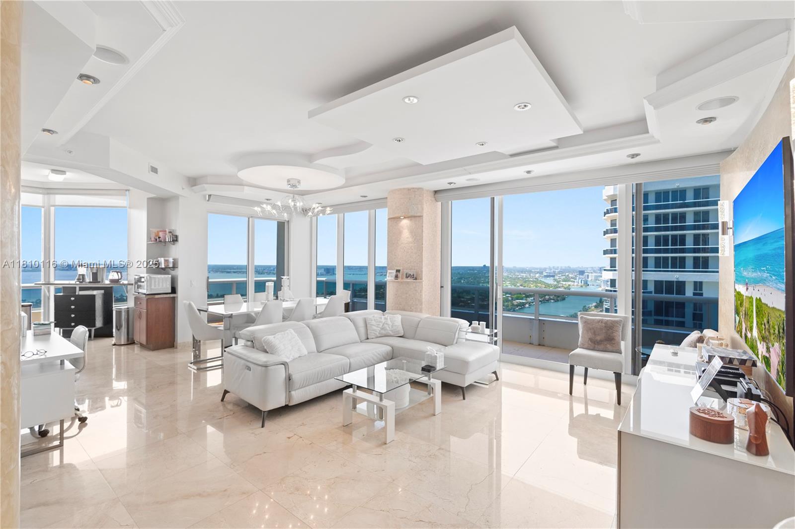 GREEN DIAMOND CONDO - Residential