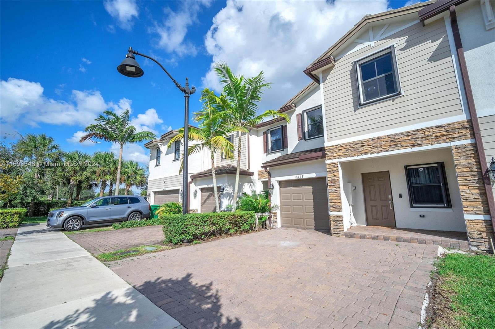TROTTERS CHASE - Residential
