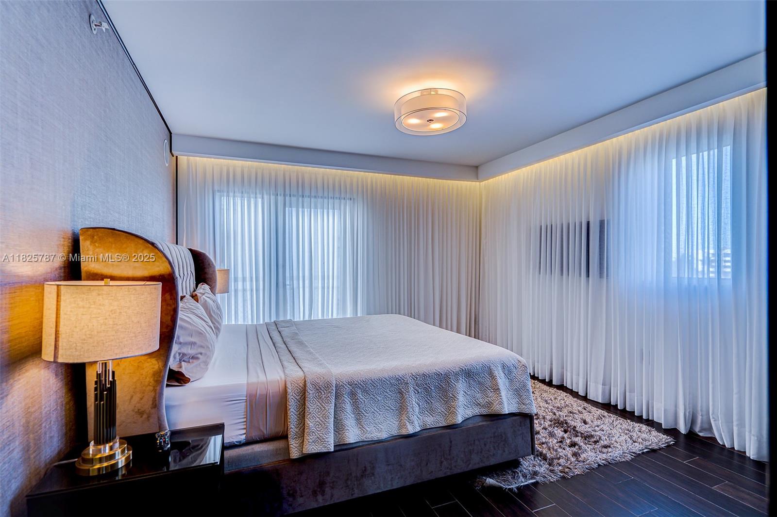 THE LOFTS AT SOUTH BEACH - Residential Lease