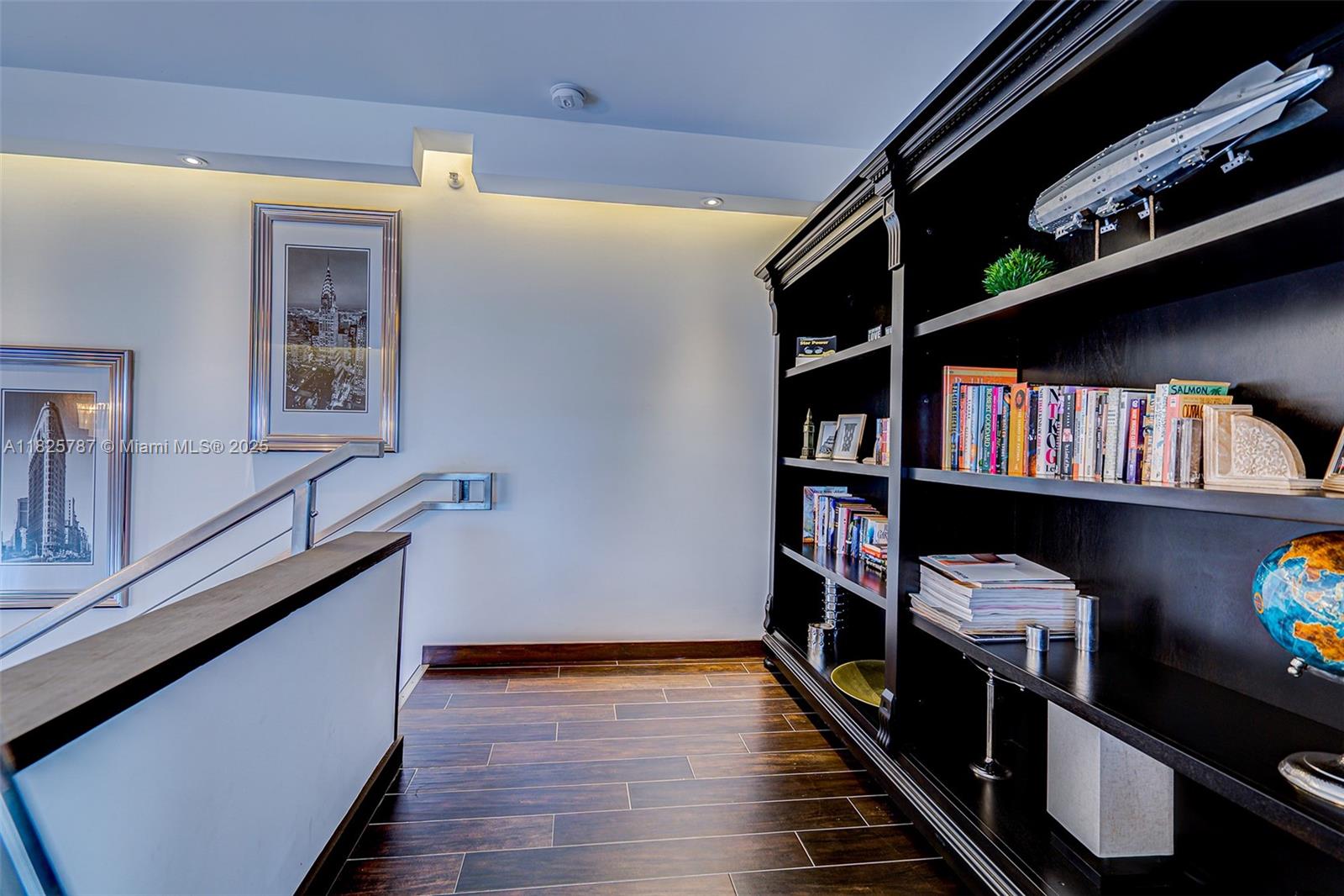 THE LOFTS AT SOUTH BEACH - Residential Lease