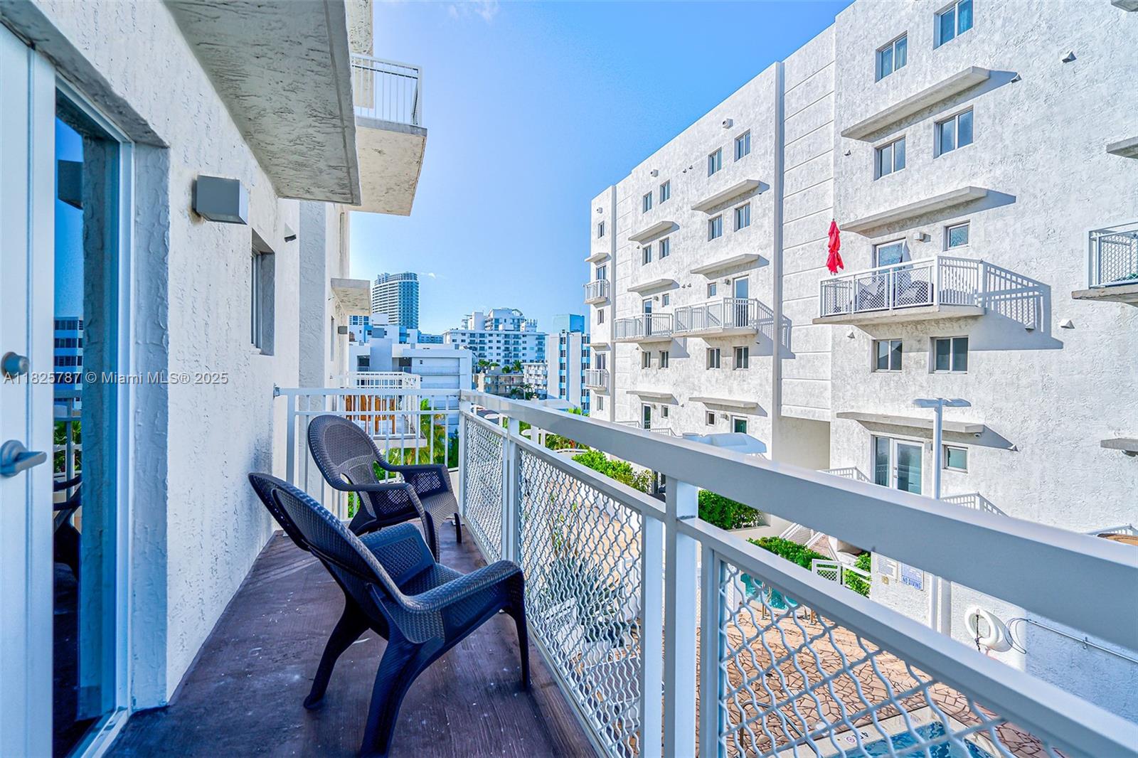 THE LOFTS AT SOUTH BEACH - Residential Lease