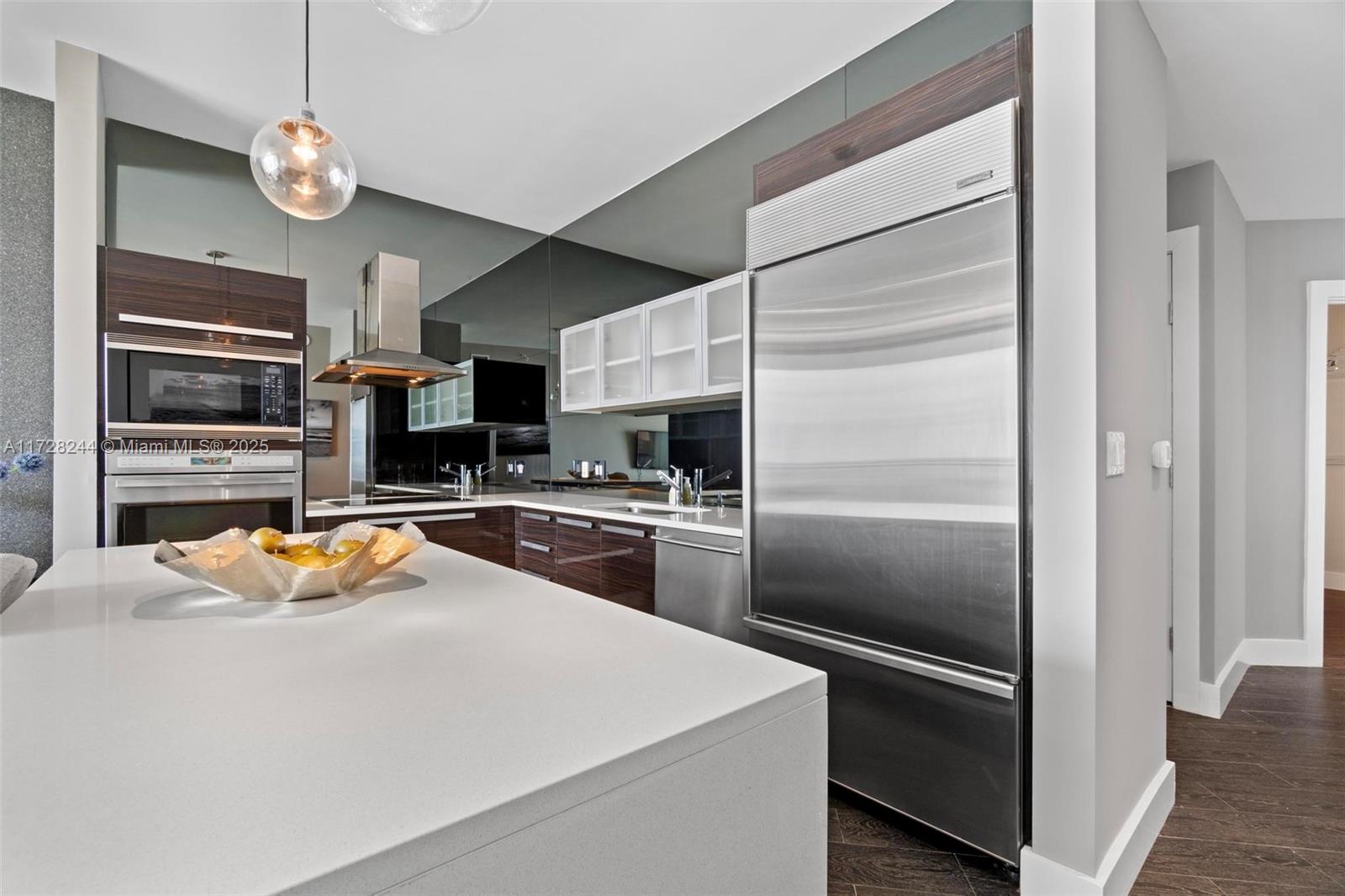 2020 N Bayshore Dr 2508