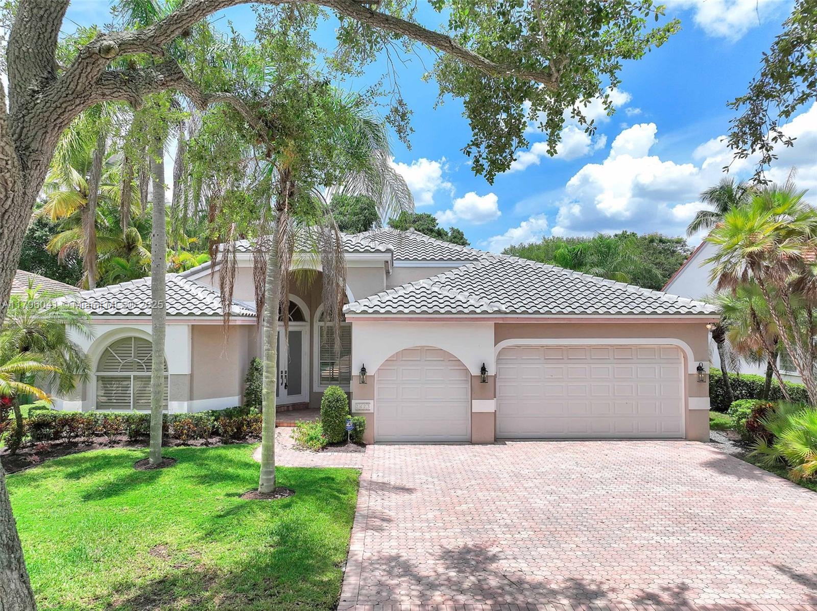 2623 Oakbrook Dr
