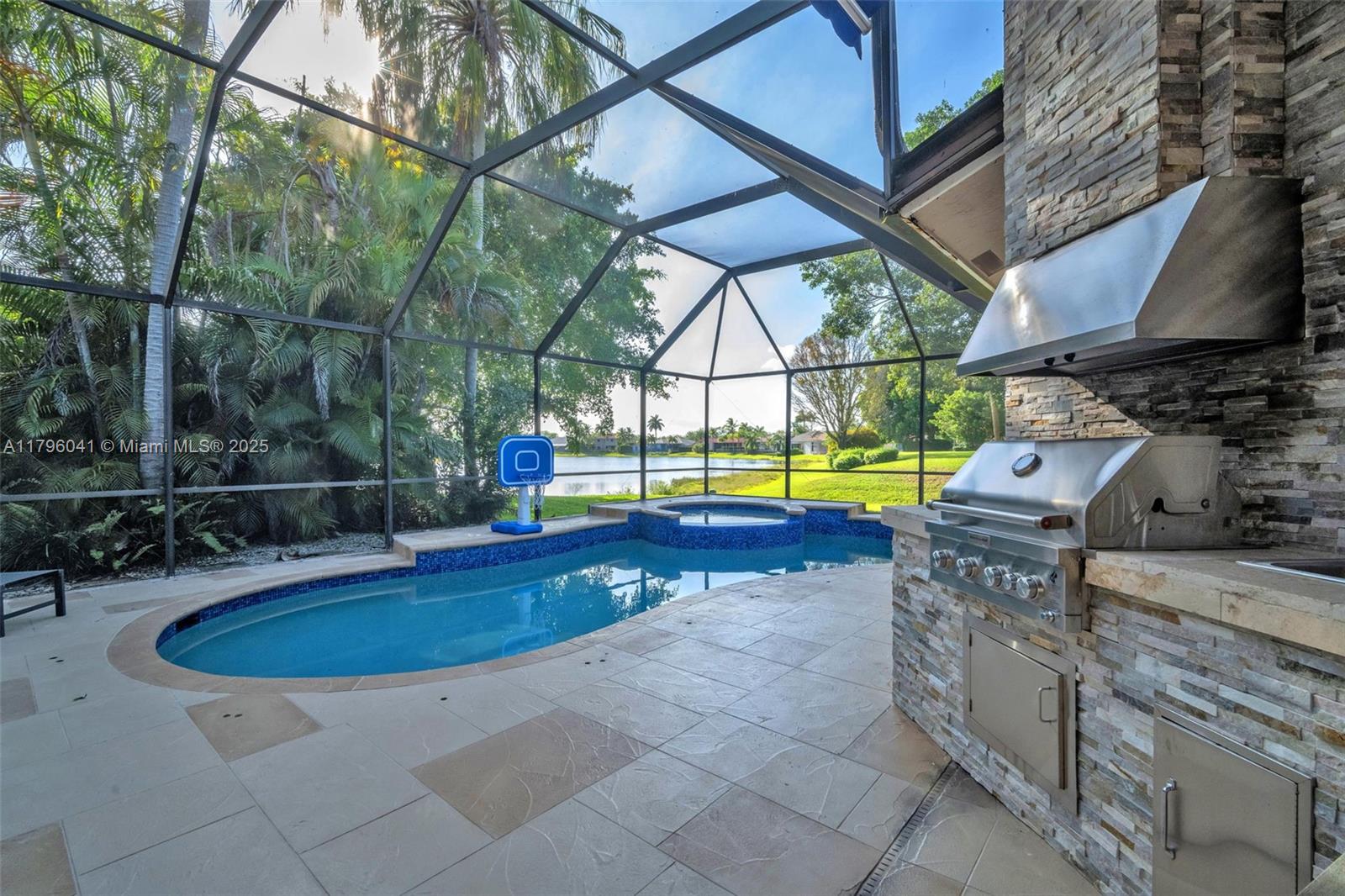 2623 Oakbrook Dr