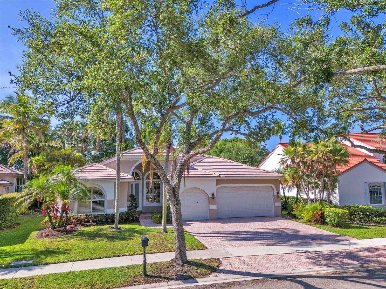 Property for Sale at 2623 Oakbrook Dr, Weston, Broward County, Florida - Bedrooms: 5 
Bathrooms: 3  - $1,525,000