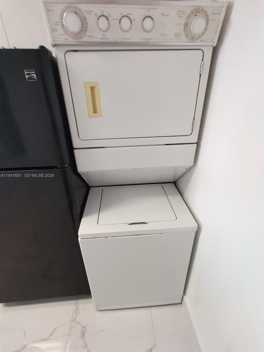 BLUE LAGOON CONDO - Residential Lease