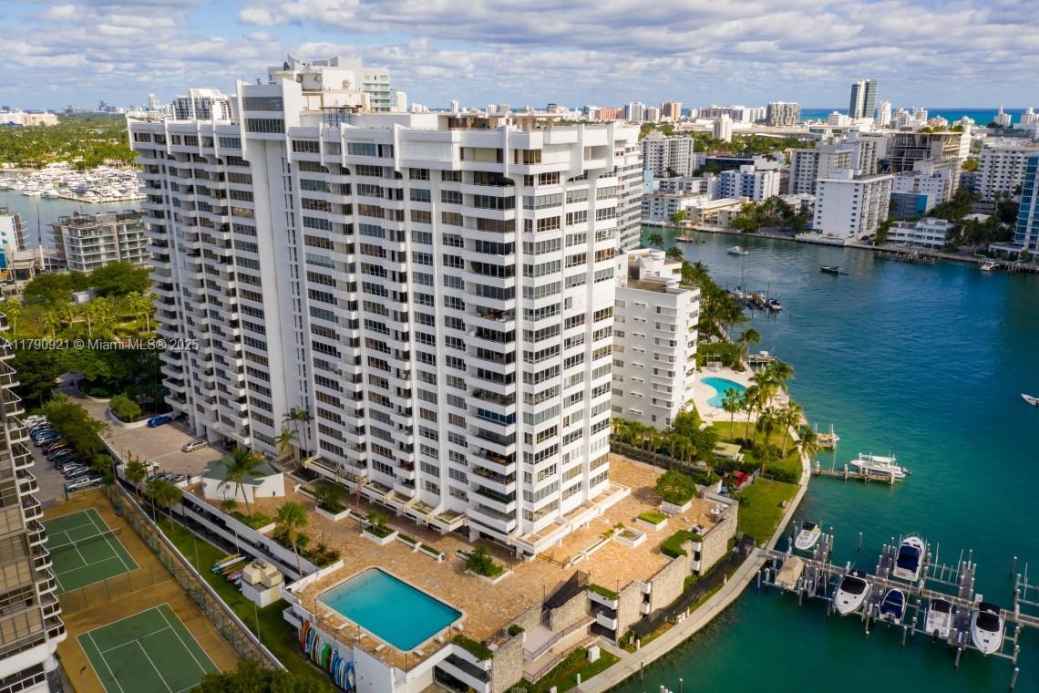 Rental Property at 11 Island Ave 2103, Miami Beach, Miami-Dade County, Florida - Bedrooms: 1 
Bathrooms: 2  - $4,200 MO.