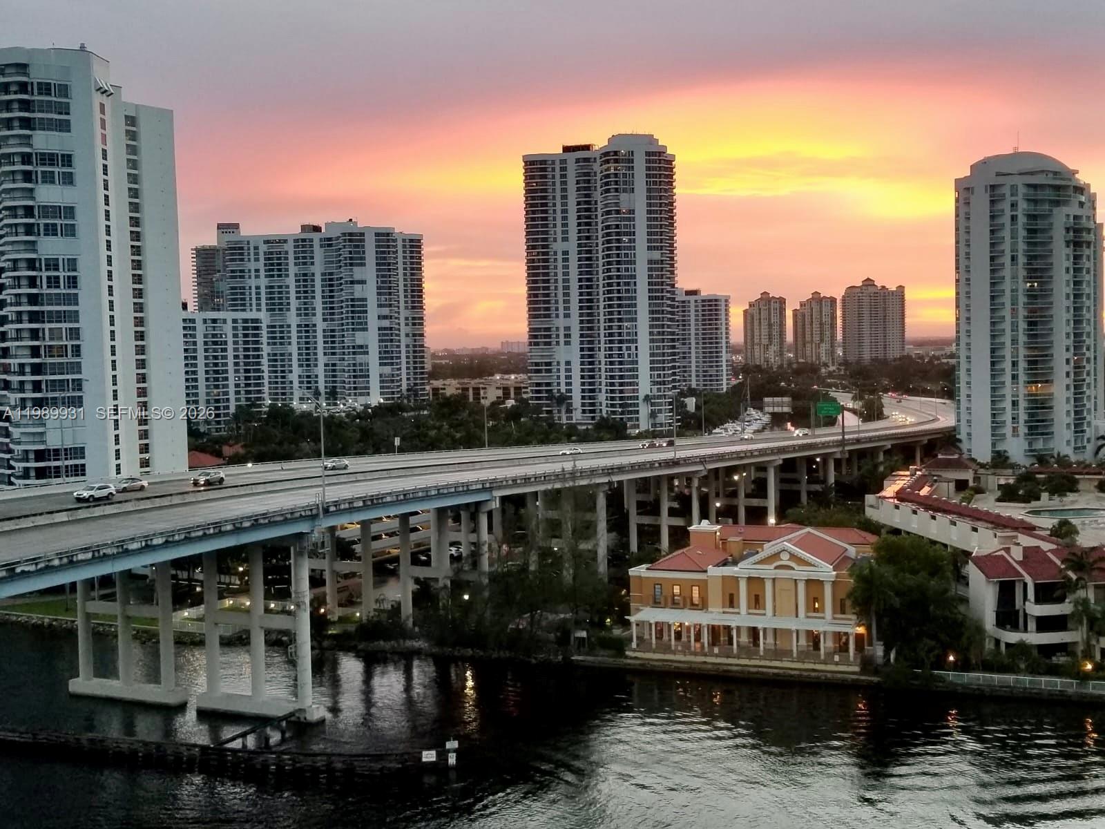 19390 Collins Ave 1405