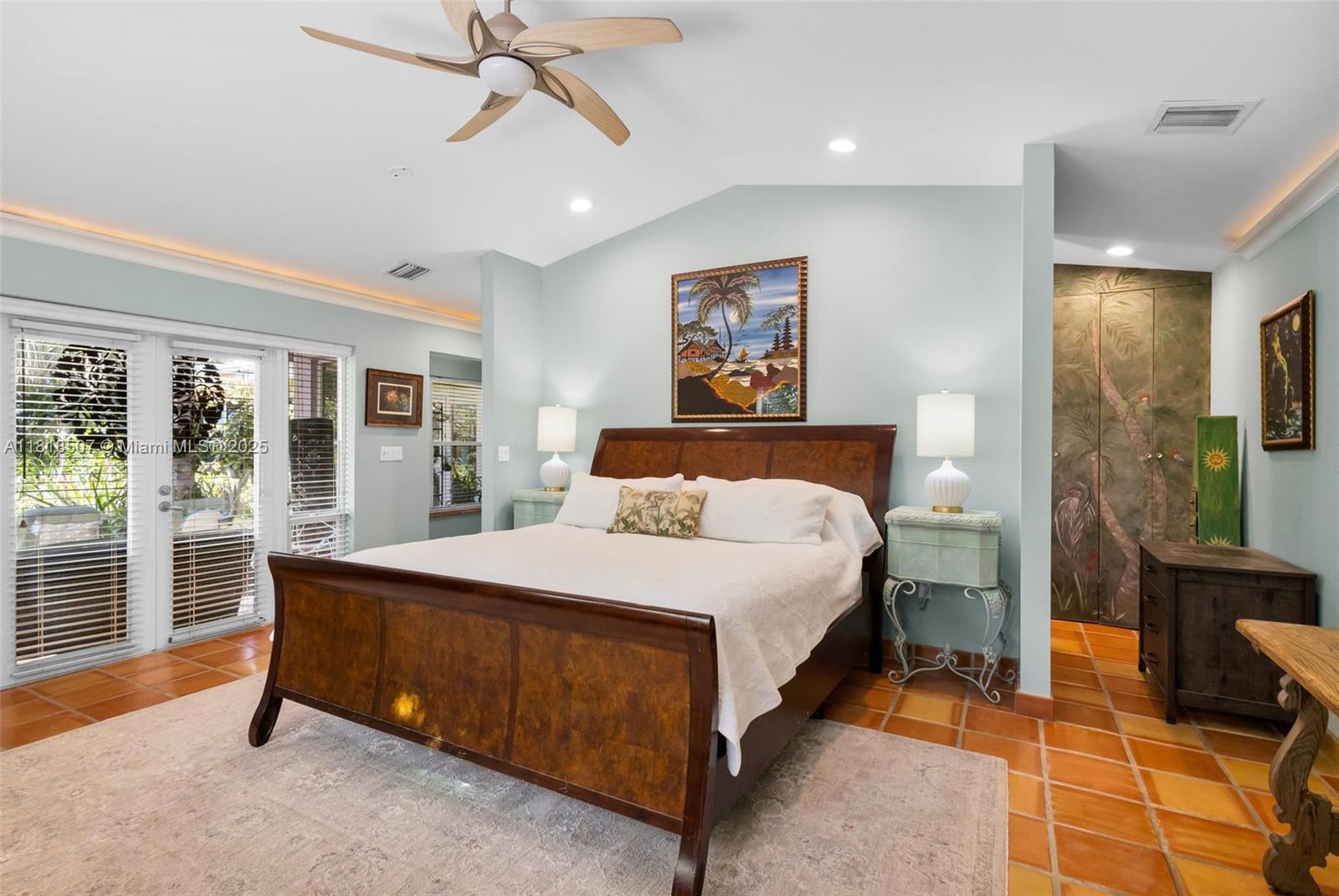 INTRACOASTAL PARK - Residential