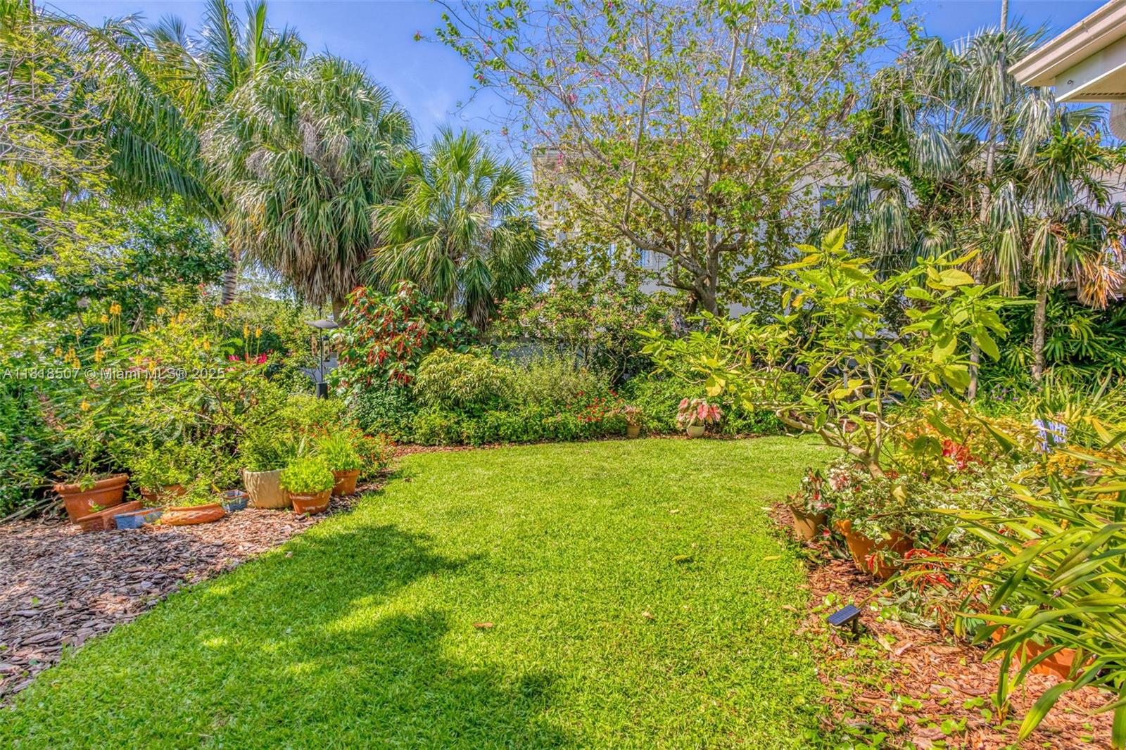 INTRACOASTAL PARK - Residential