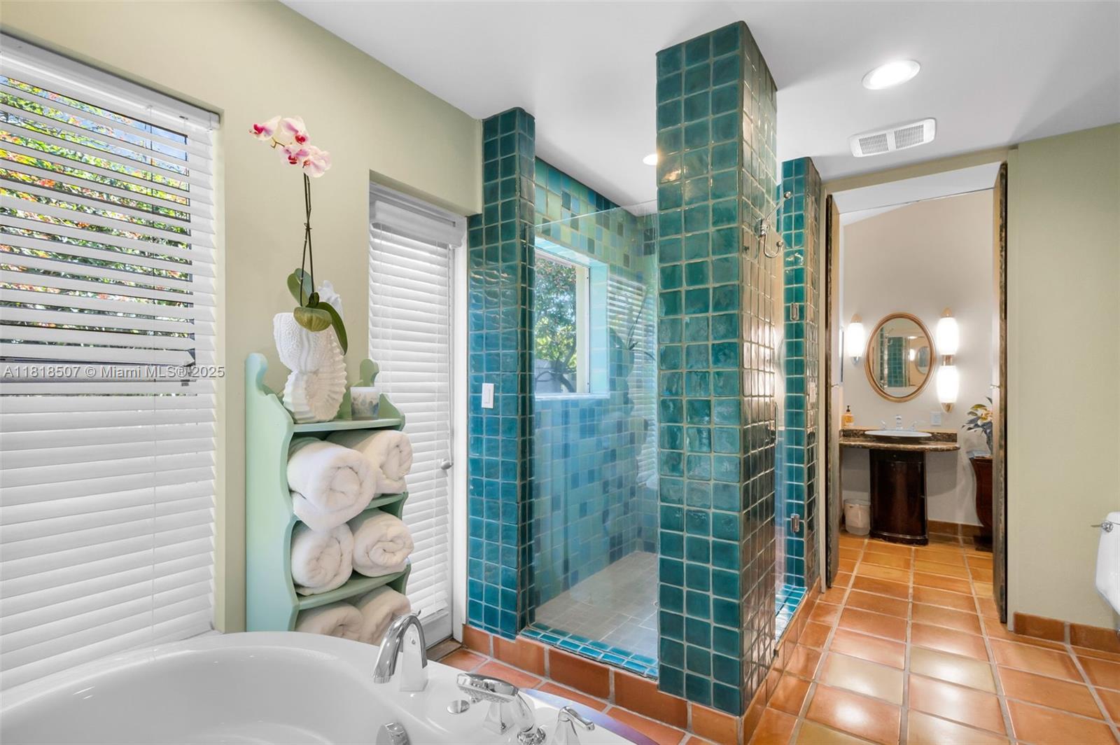 INTRACOASTAL PARK - Residential