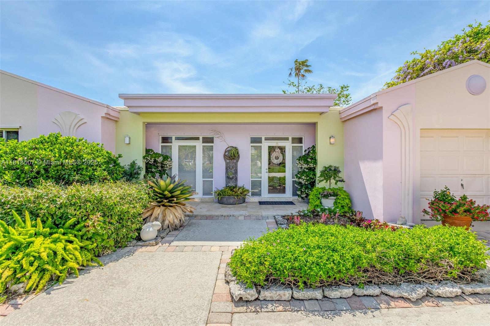 INTRACOASTAL PARK - Residential