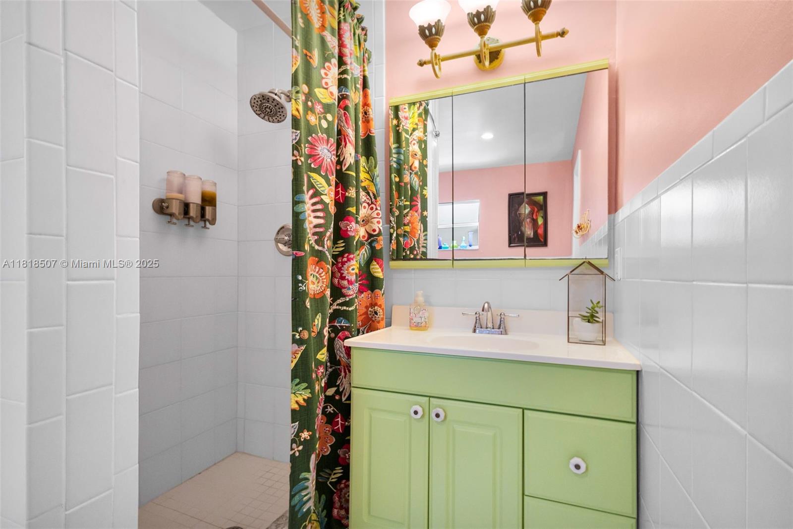 INTRACOASTAL PARK - Residential