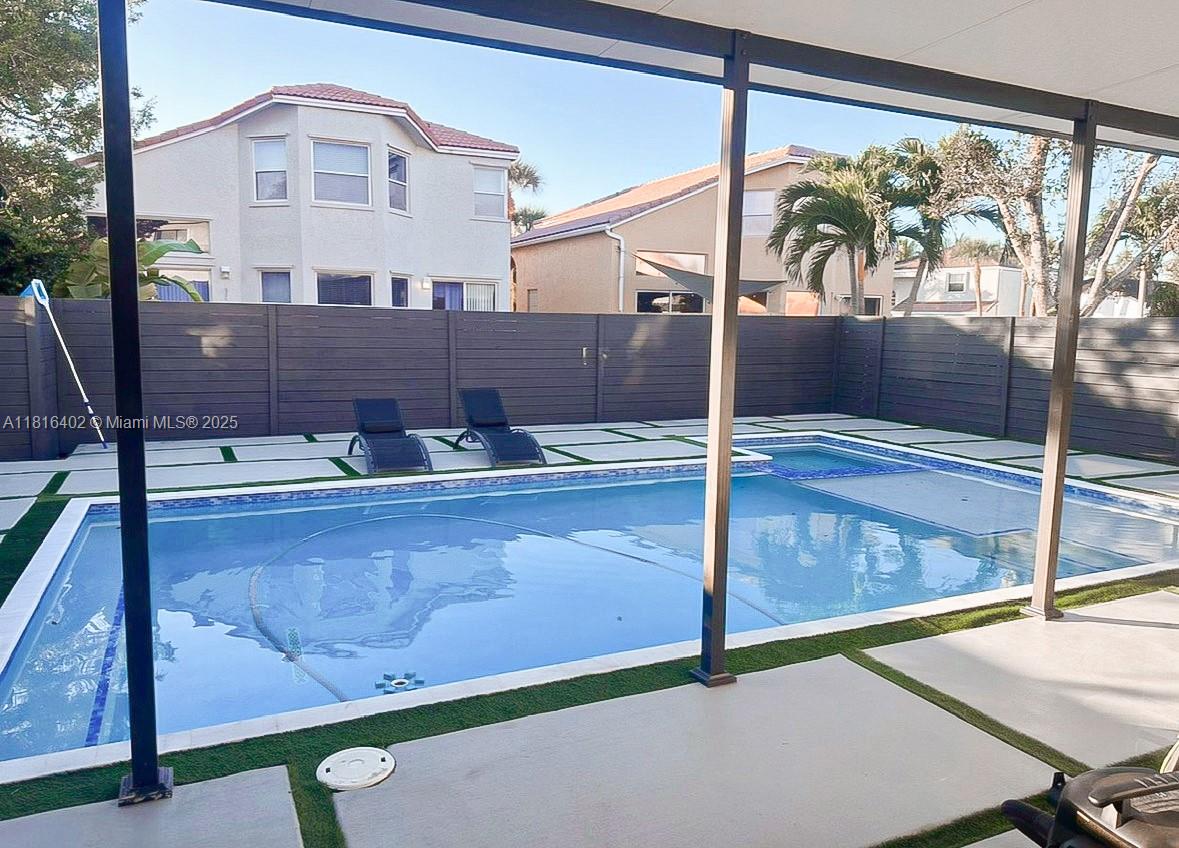 656 NW 157th Ave